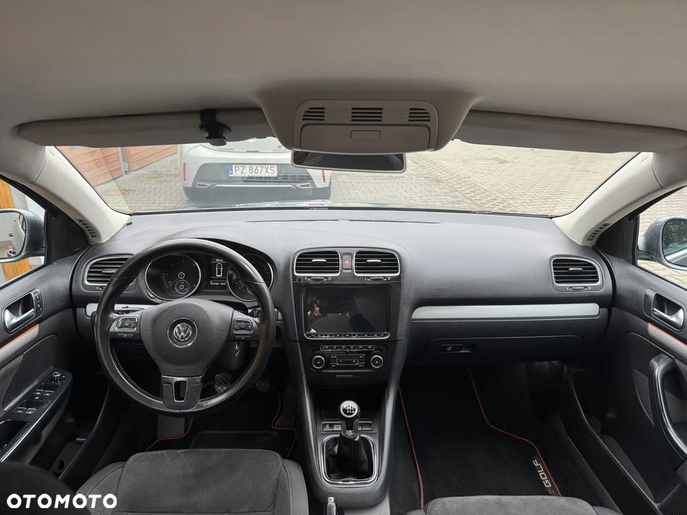 Volkswagen Golf 2.0 TDI Highline - 13