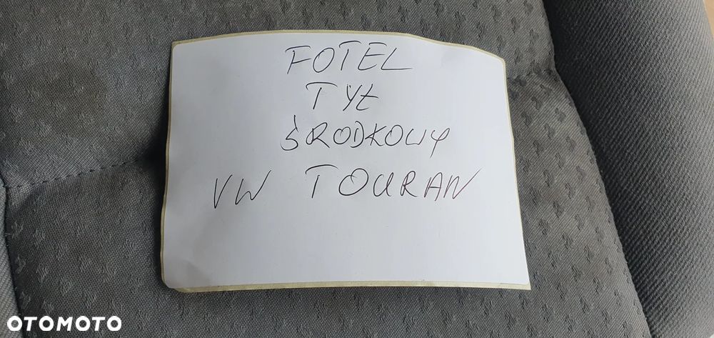 Fotel środkowy siedzenie środek tył tylny 2 rząd VW Touran 1T0 - 8