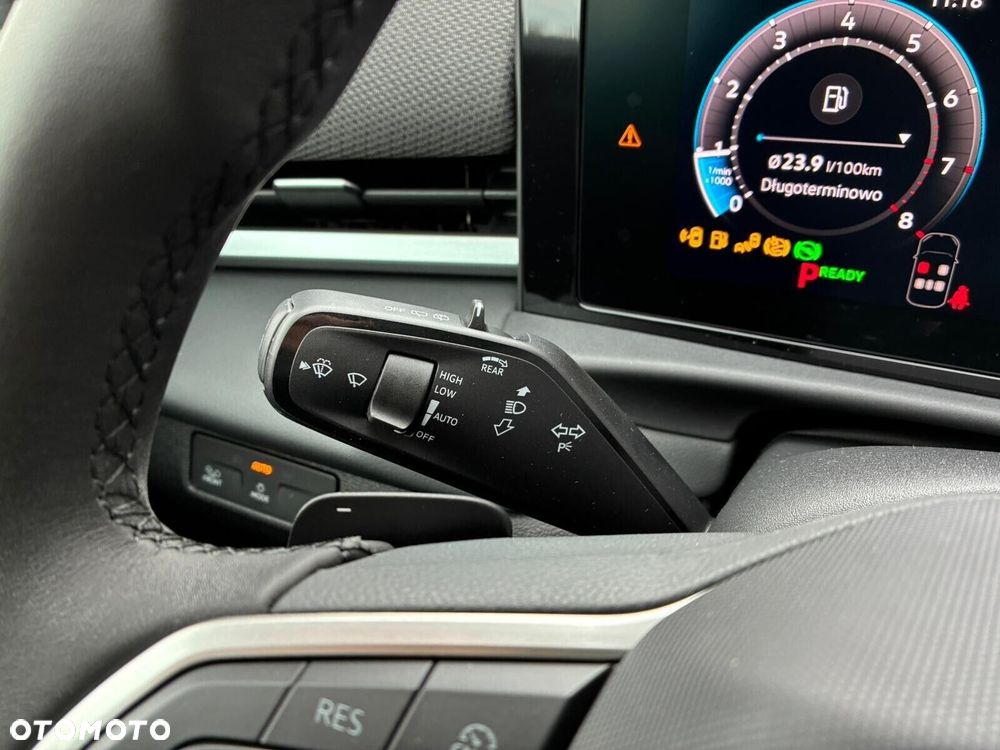 Volkswagen T-Roc - 12