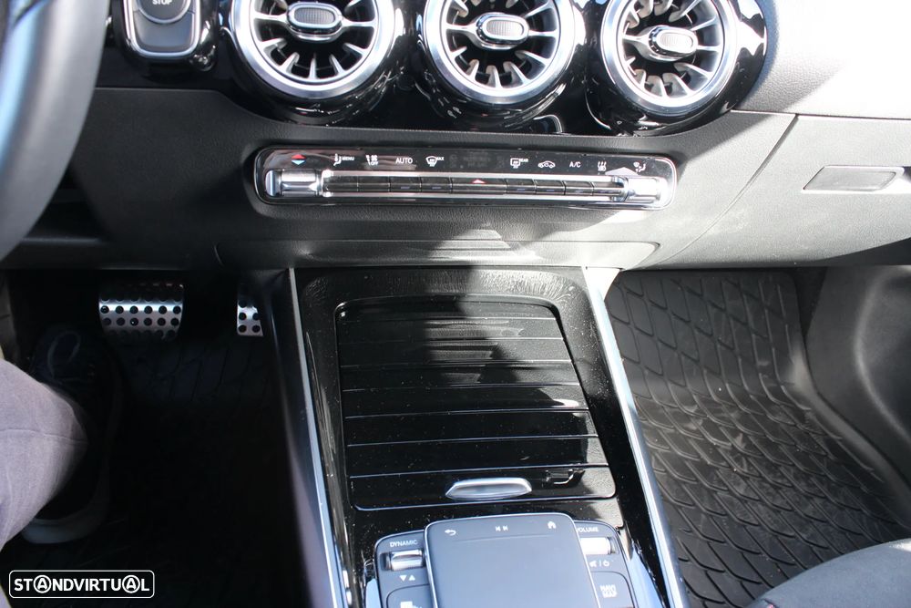 Mercedes-Benz EQA 250+ AMG Line - 27