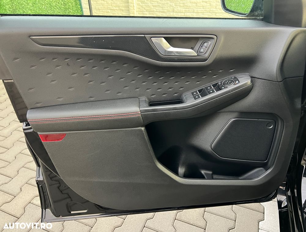 Ford Kuga 2.5 Duratec PHEV ST-LINE - 19