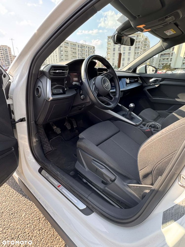 Audi A3 Limousine 35 TFSI S Line - 5