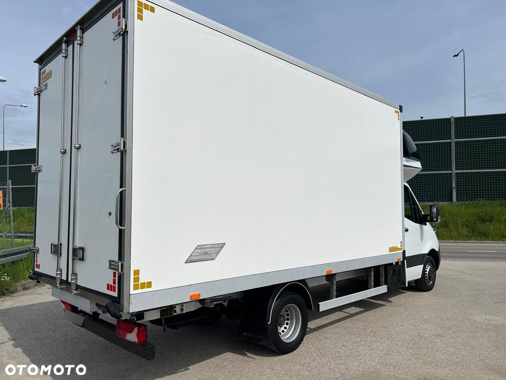 Mercedes-Benz Sprinter - 7