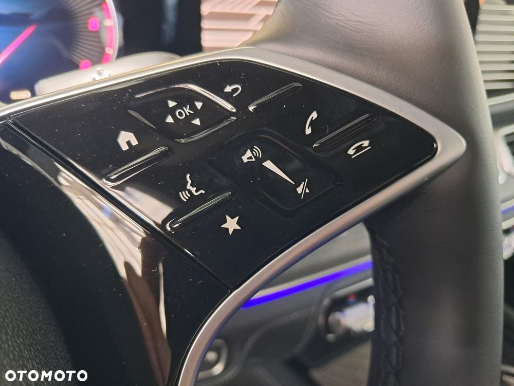 Mercedes-Benz GLE - 38