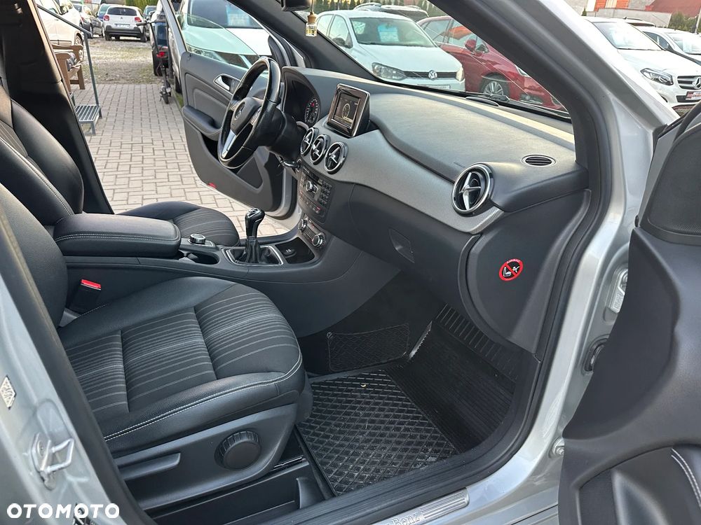 Mercedes-Benz Klasa B - 24