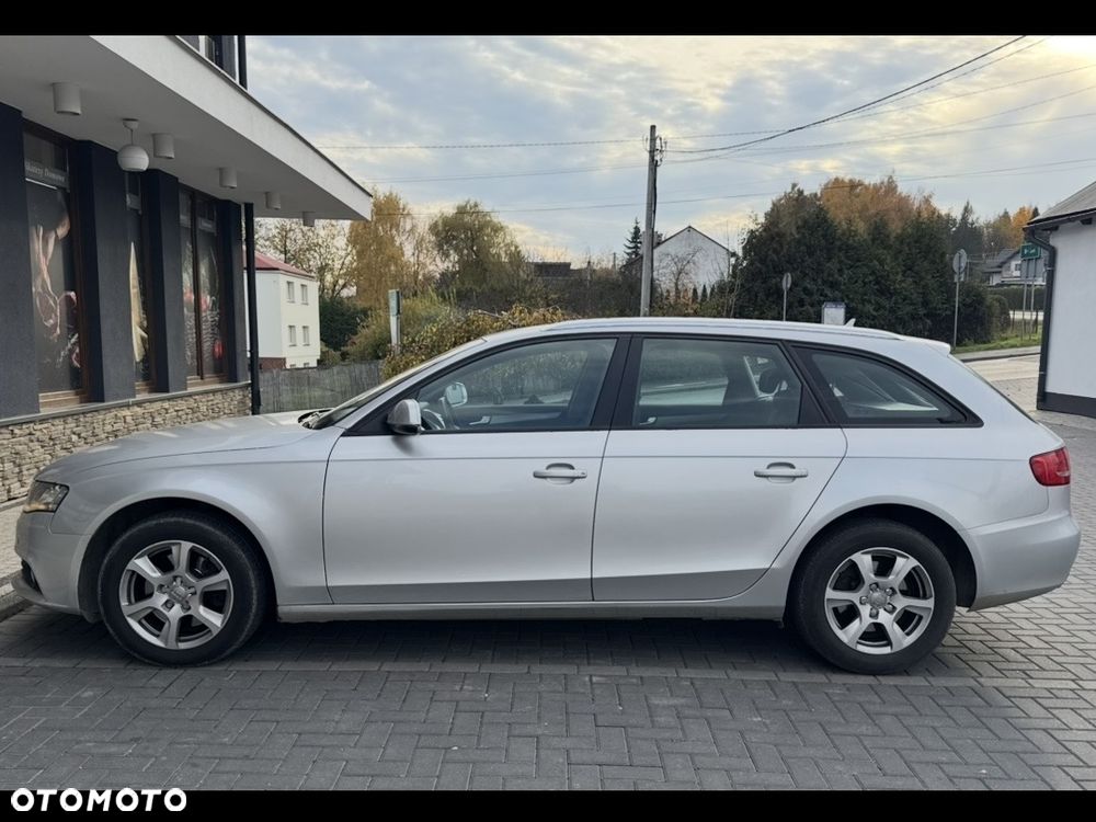 Audi A4 Avant 2.0 TDI - 11