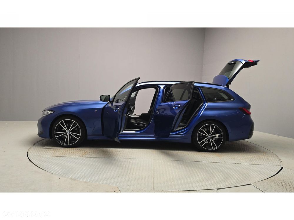 BMW Seria 3 320d xDrive M Sport - 14