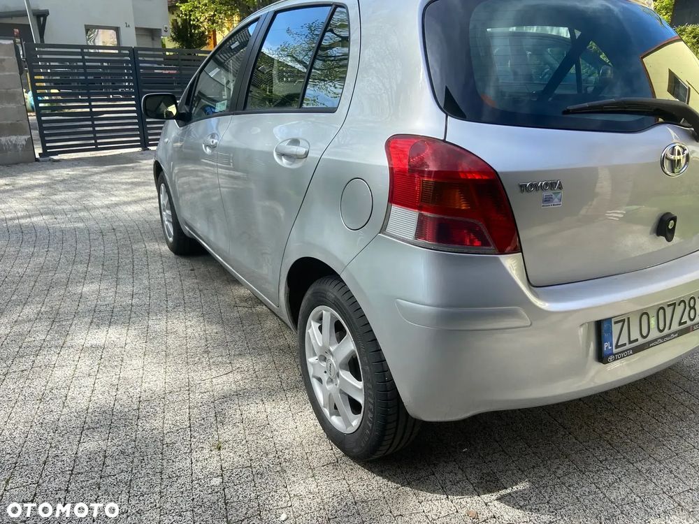Toyota Yaris 1.33 Luna - 8