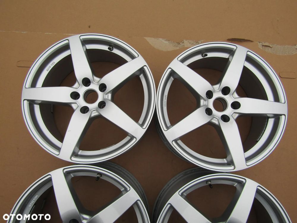 4x Felgi 18 Audi A4 A5 A6 S6 A7 S7 C8 A8 Q3 Q5 Q7 VW Tiguan Mercedes EQ EQC Skoda Karoq Kodiaq Yeti Superb Seat Ateca BMW 8 j 5x112 ET26 - 4