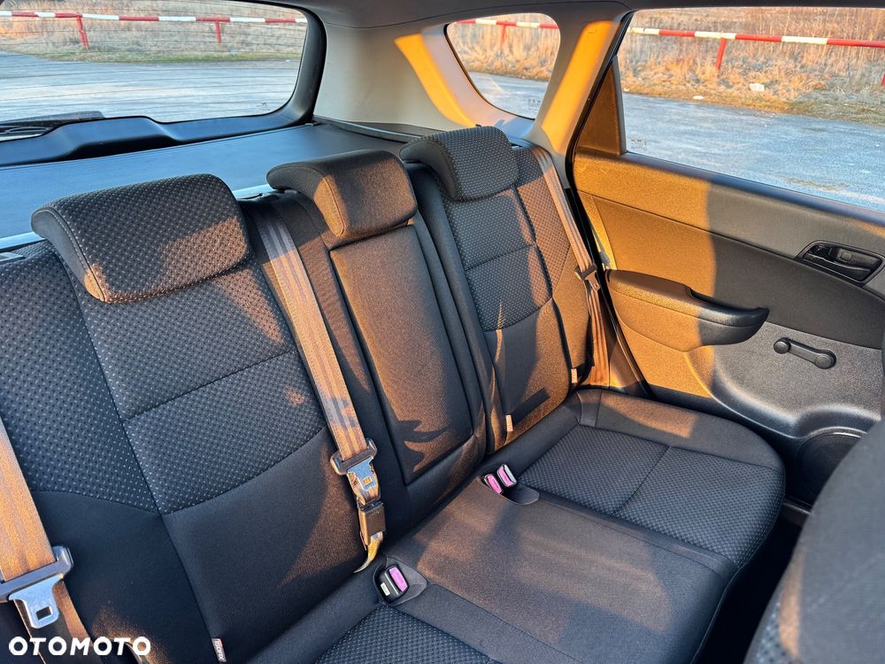 Hyundai i30 i30cw 1.4 blue Comfort - 16