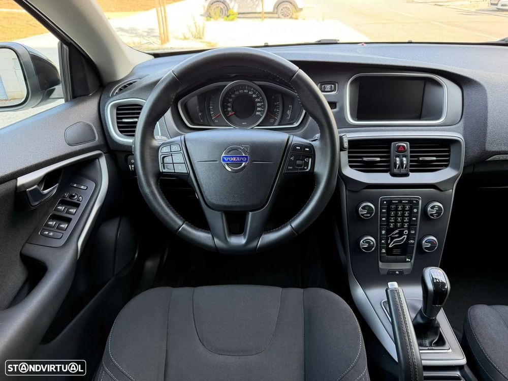 Volvo V40 Cross Country 2.0 D2 Summum - 8
