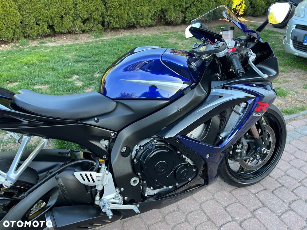 Suzuki GSX-R - 15