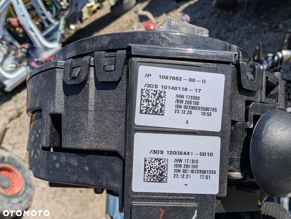 MANETKA PRZEŁĄCZNIK ZESPOLONY TAŚMA TESLA 3 1097662000 - 3