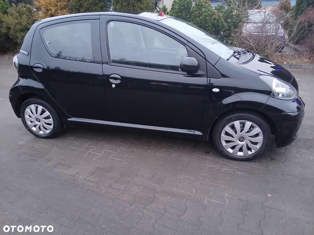 Toyota Aygo - 2