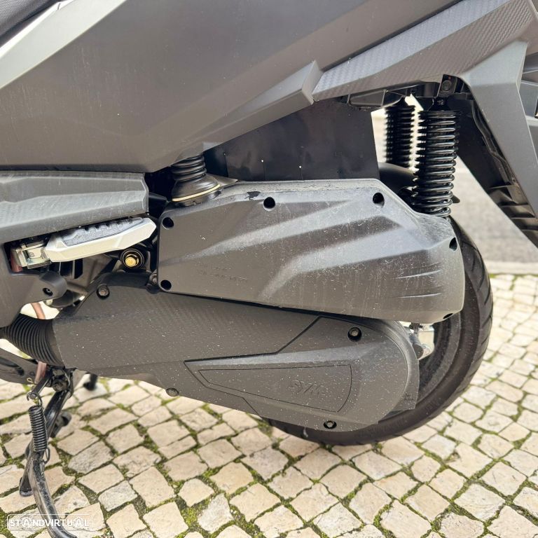 Sym Cruisym 125 - 24