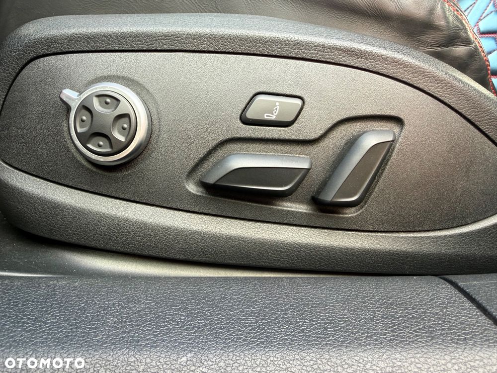 Audi RS4 Avant 2.9 TFSI Quattro Tiptr - 23