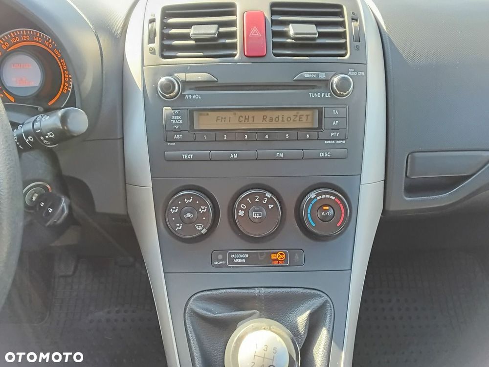 Toyota Auris - 21
