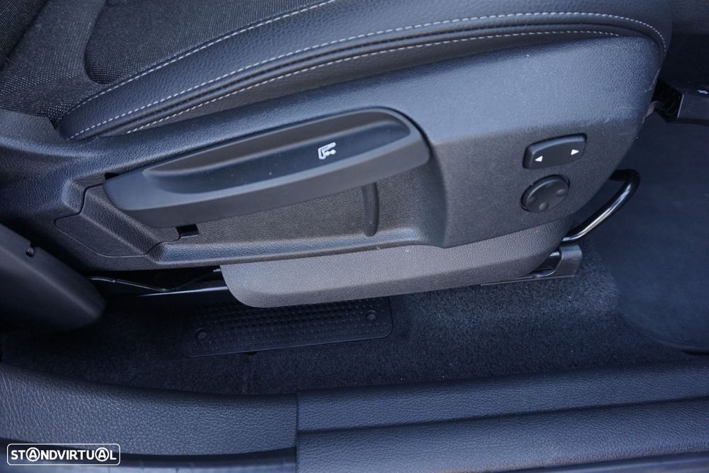 BMW 216 Gran Tourer d Aut. Advantage - 13