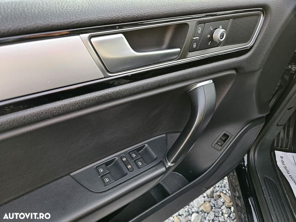 Volkswagen Touareg - 15