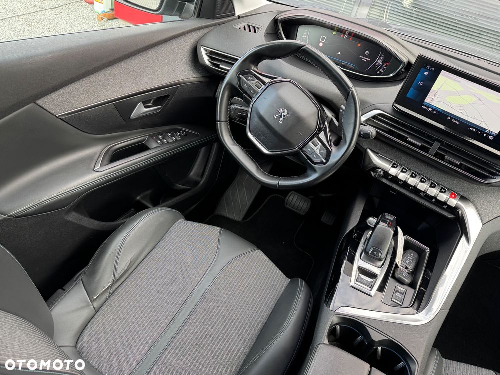 Peugeot 5008 - 24