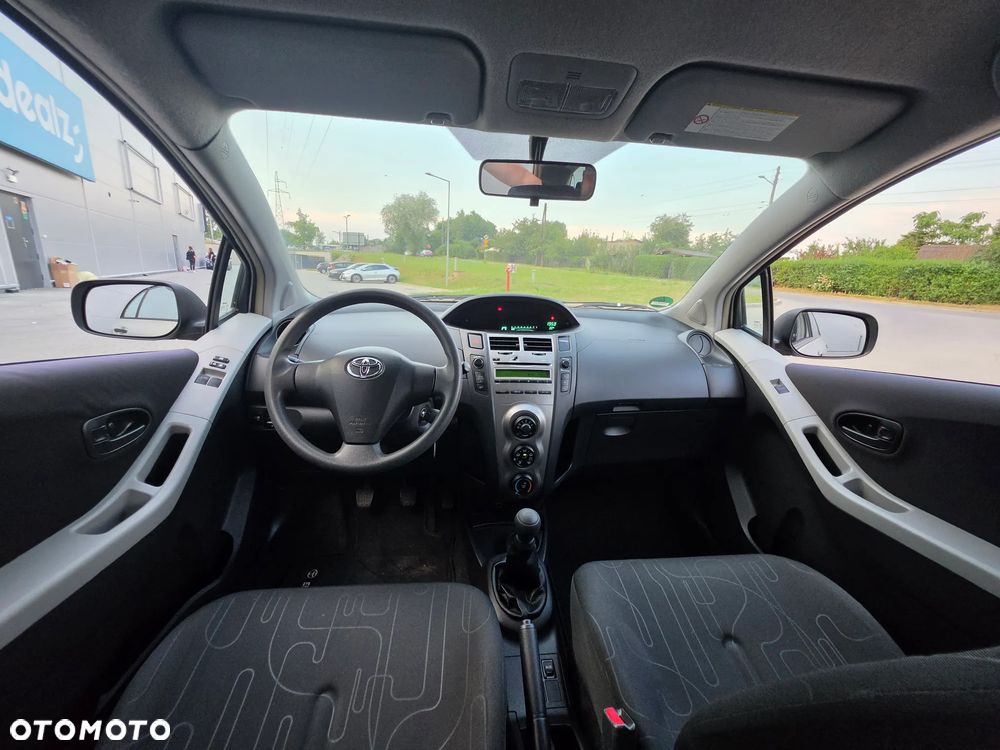 Toyota Yaris 1.0 VVT-i Cool - 6