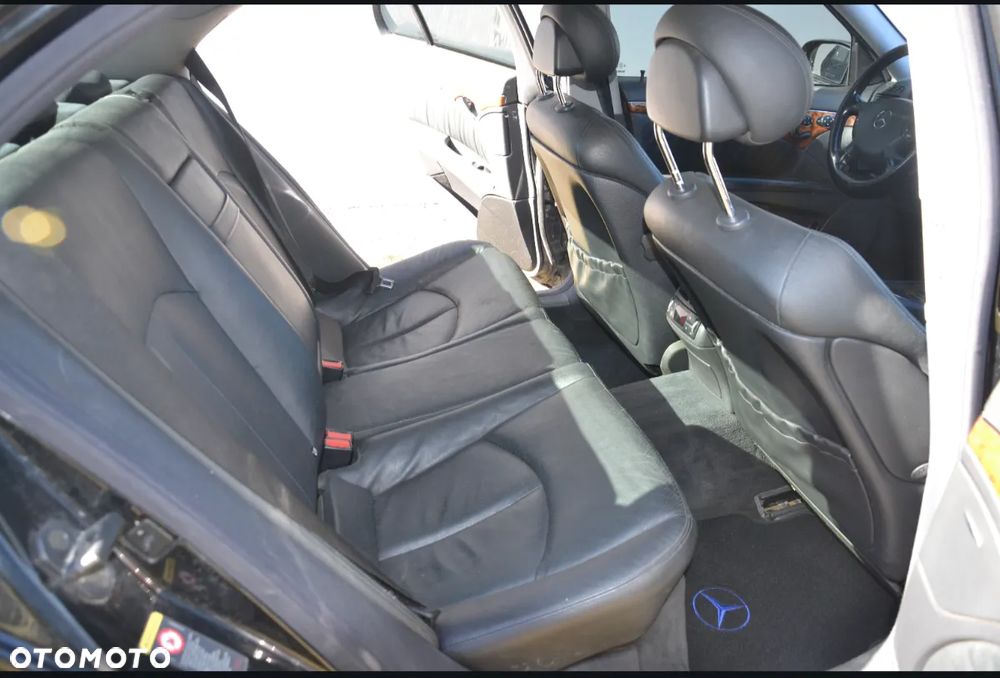 Mercedes-Benz Klasa E - 9