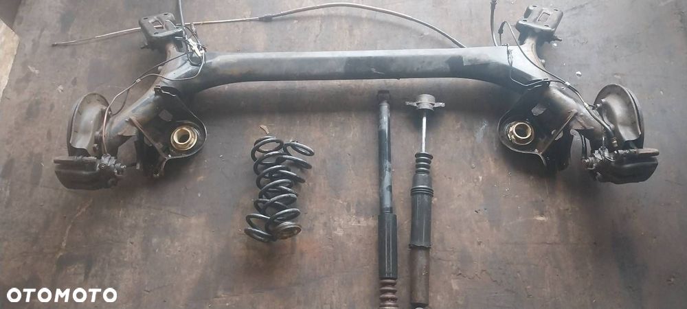 BELKA OŚ ZAWIESZENIA TYŁ TARCZE Z ABS PEUGEOT 307 I KOMBI - 1