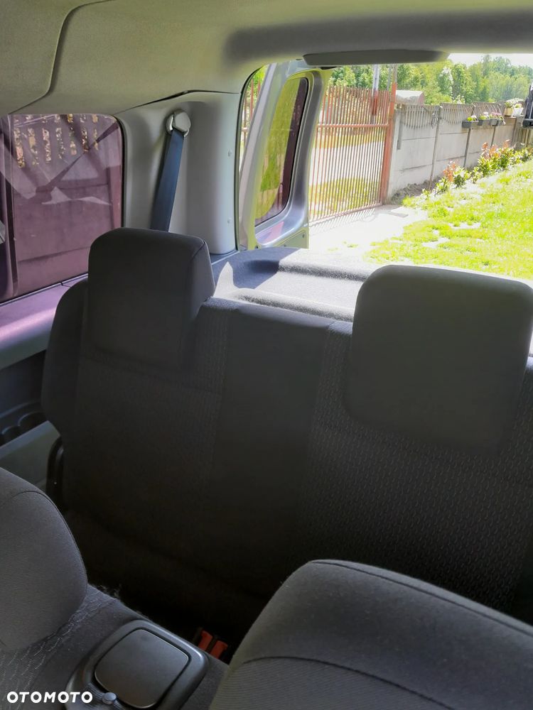 Volkswagen Caddy Maxi 2.0 TDI Trendline 4Motion - 10
