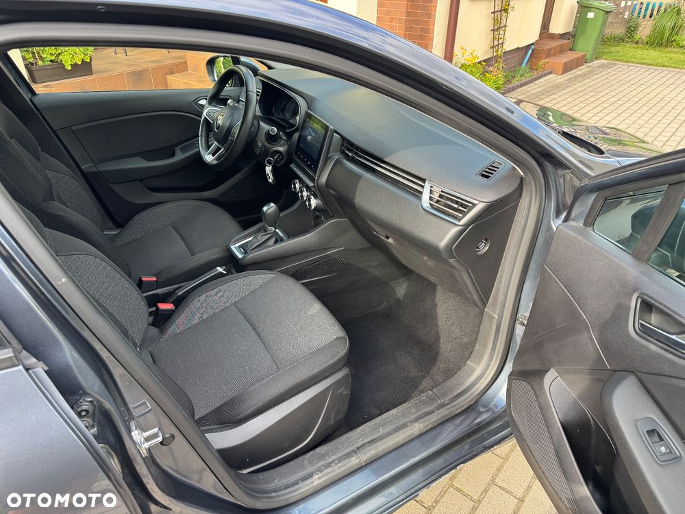 Renault Clio 1.6 E-TECH Equilibre - 11
