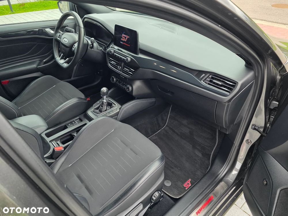 Ford Focus Turnier 2.0 EcoBlue S&S ST mit Styling-Paket - 13