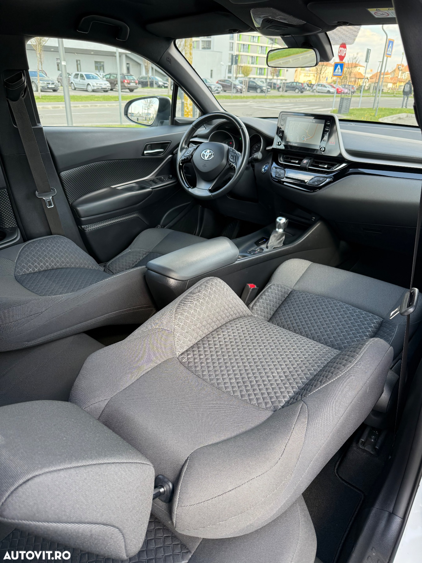 Toyota C-HR 1.8 Hybrid Business Edition - 4