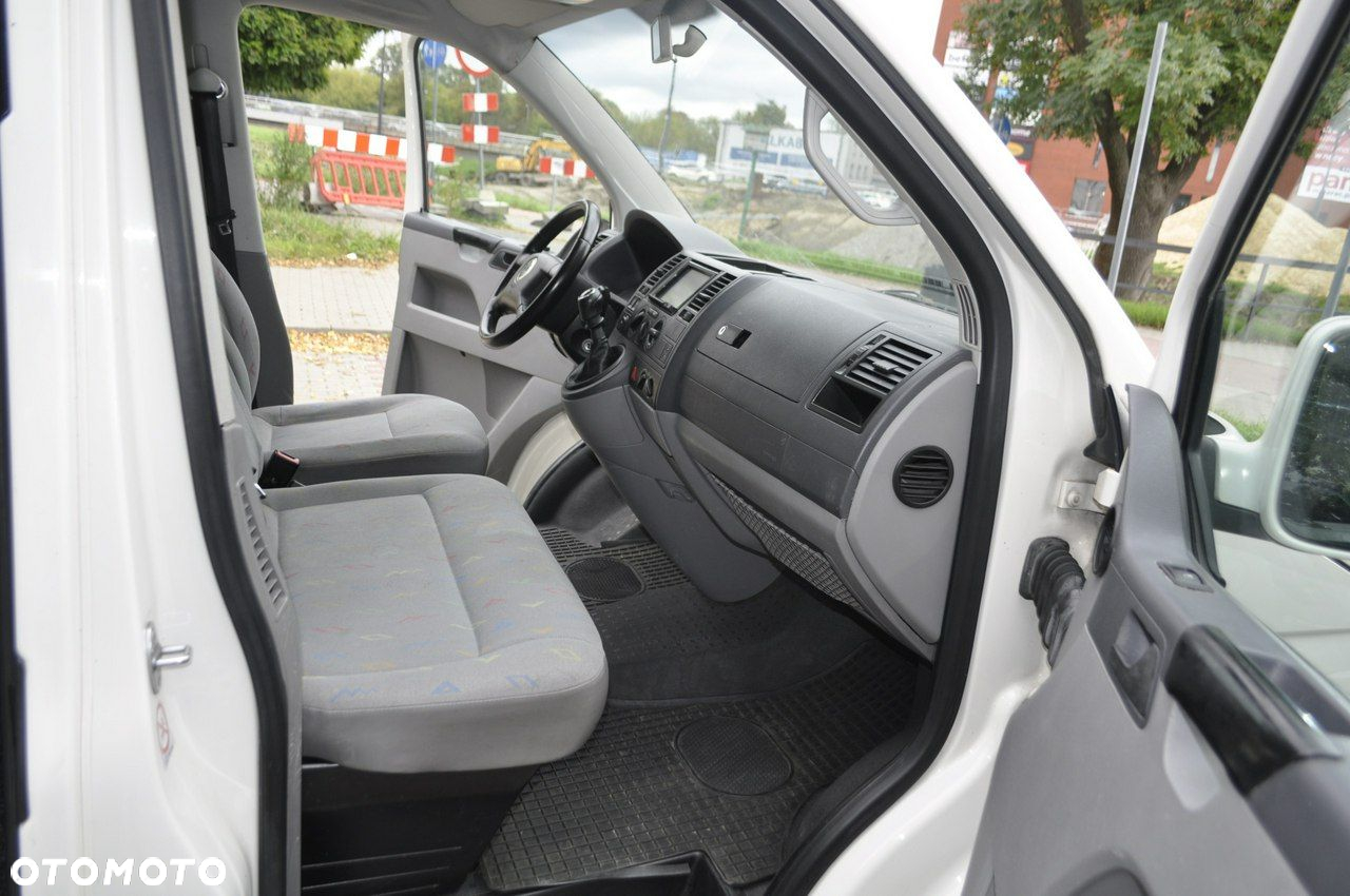 Volkswagen Transporter - 12