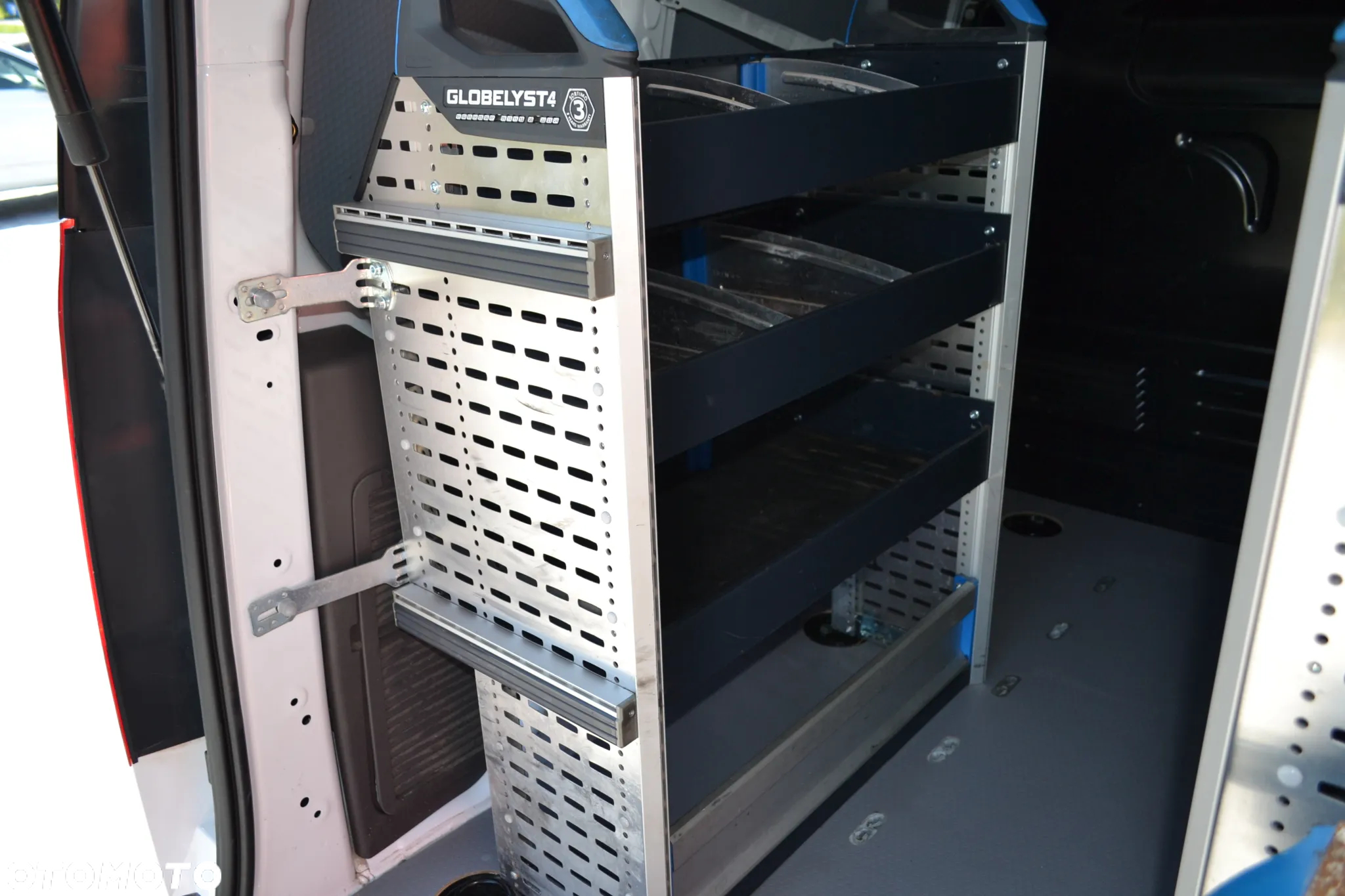 Ford Transit Connect - 9