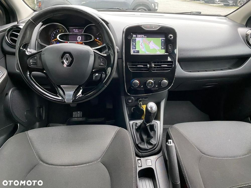 Renault Clio - 11