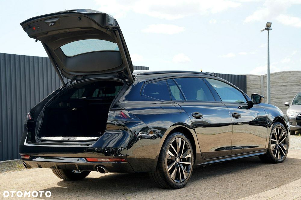 Peugeot 508 - 8