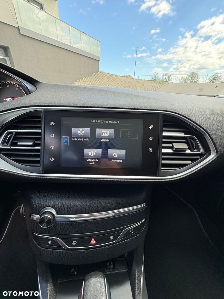 Peugeot 308 BlueHDi 120 EAT6 Stop & Start Allure - 17