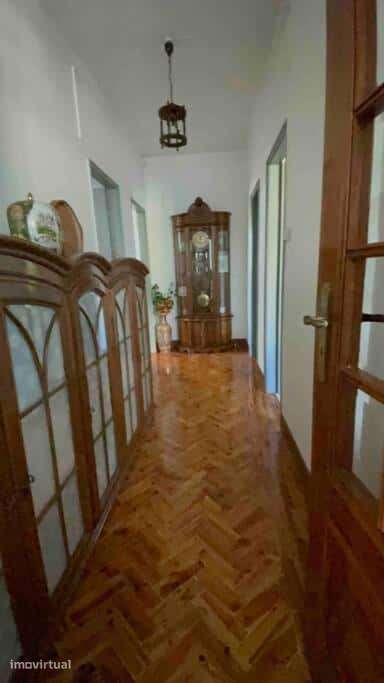 Family home with fireplace in Portugal - Grande imagem: 4/40