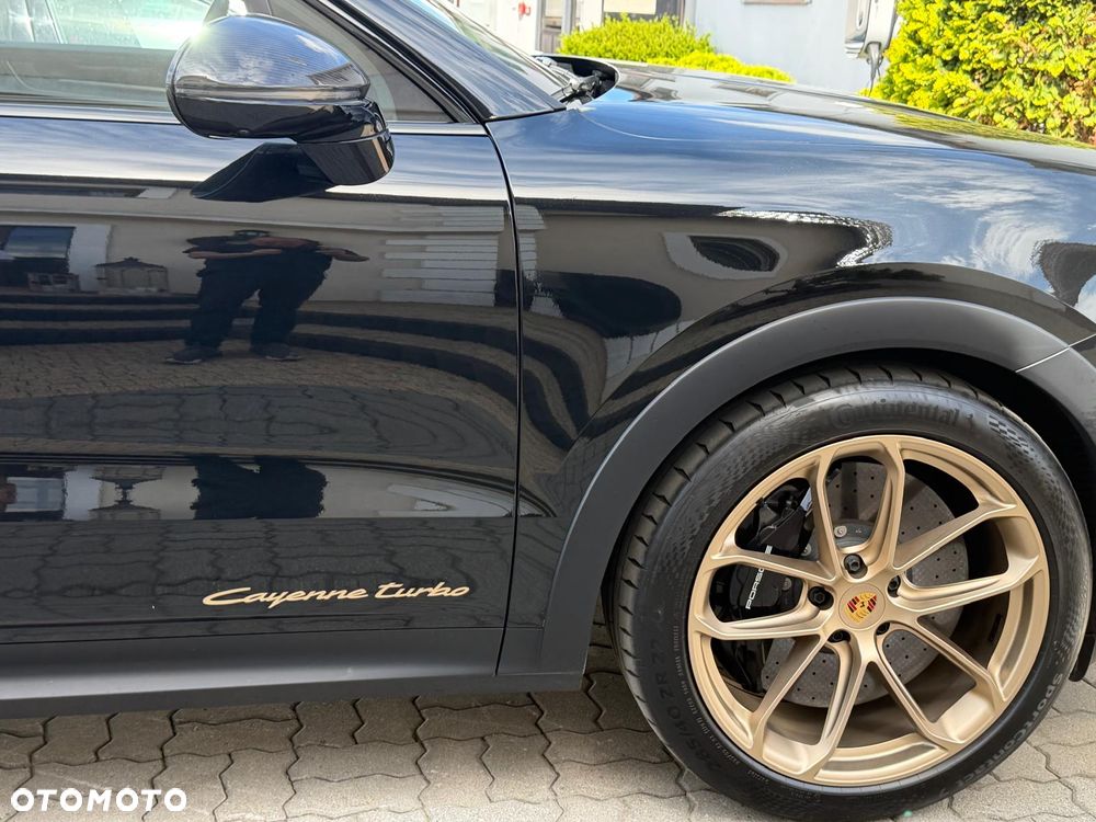 Porsche Cayenne Turbo S E-Hybrid - 4
