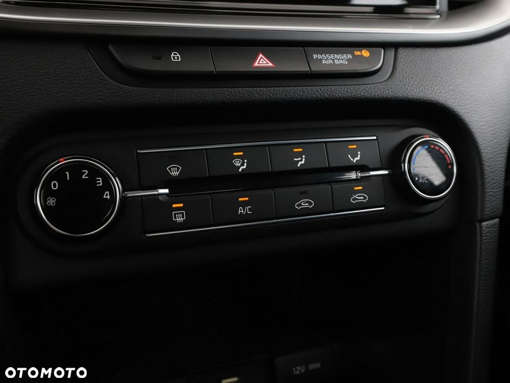 Kia XCeed 1.0 T-GDI M - 26