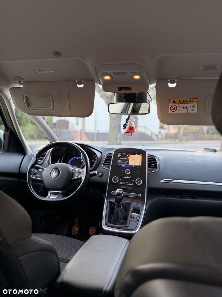 Renault Scenic - 7