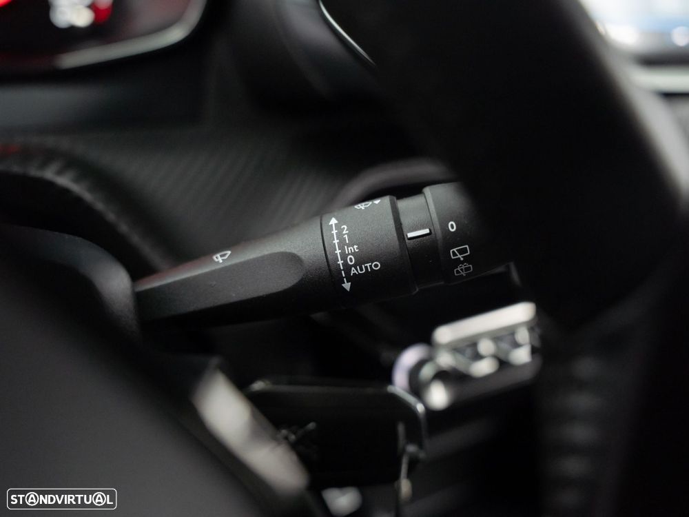 Peugeot 2008 1.2 PureTech Active Pack - 21