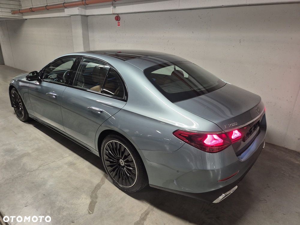Mercedes-Benz Klasa E 200 AMG - 6