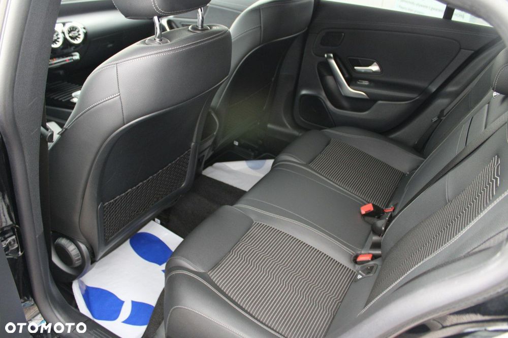 Mercedes-Benz CLA - 17