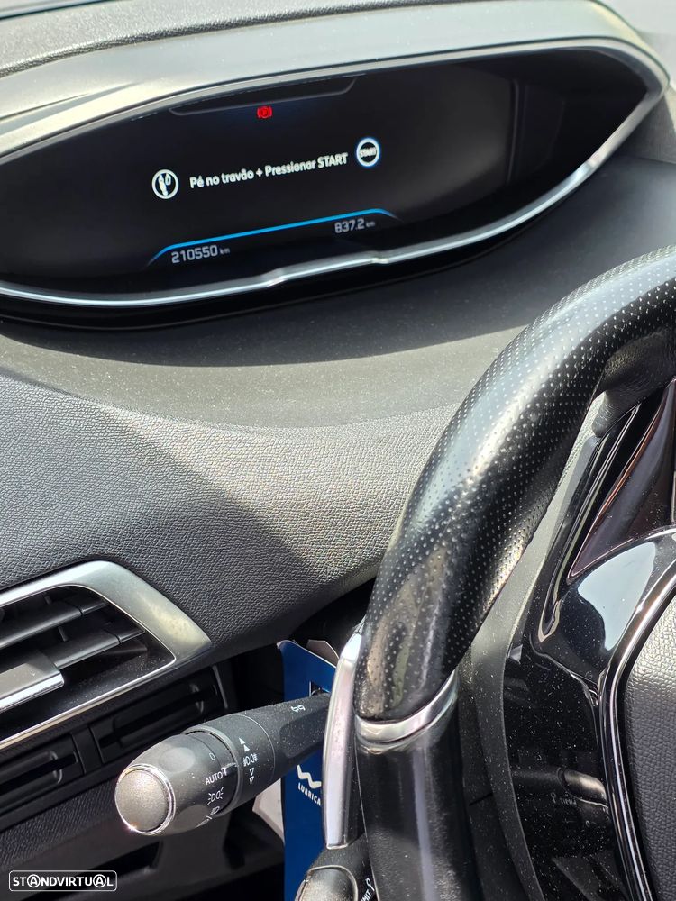 Peugeot 5008 BlueHDI 130 EAT8 GT - 3