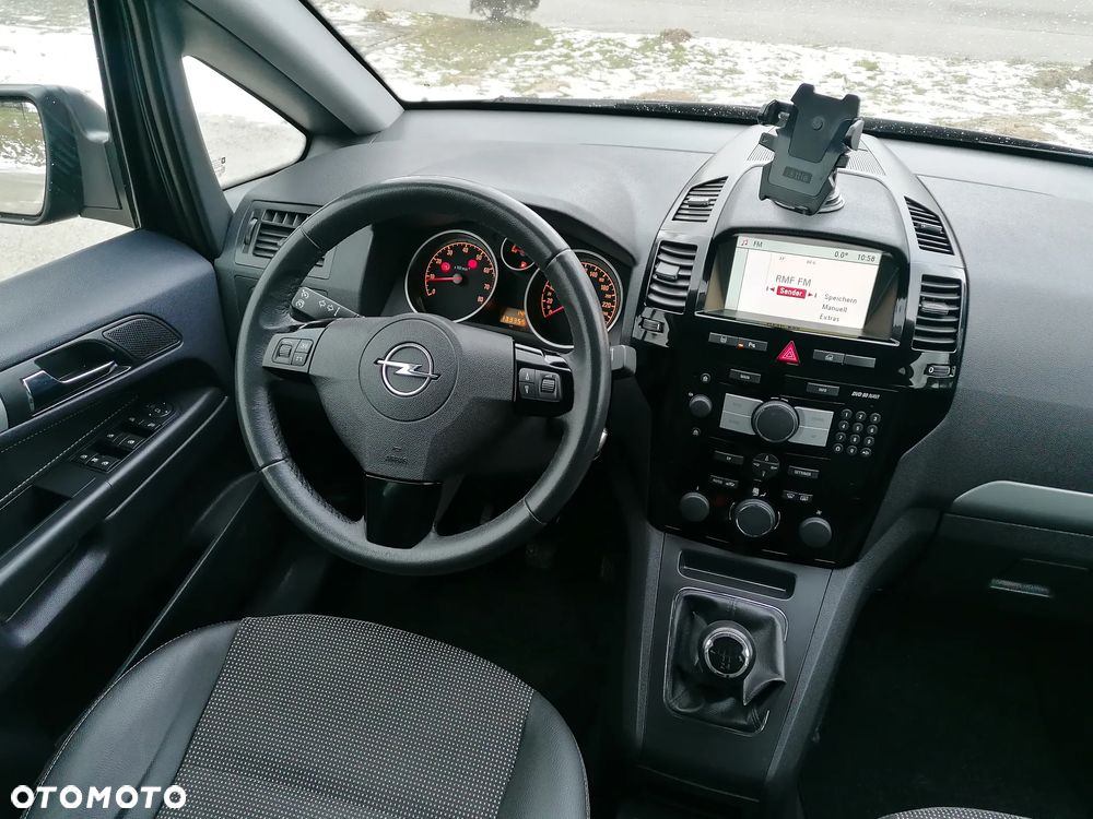Opel Zafira 1.8 Innovation 110 Jahre - 13