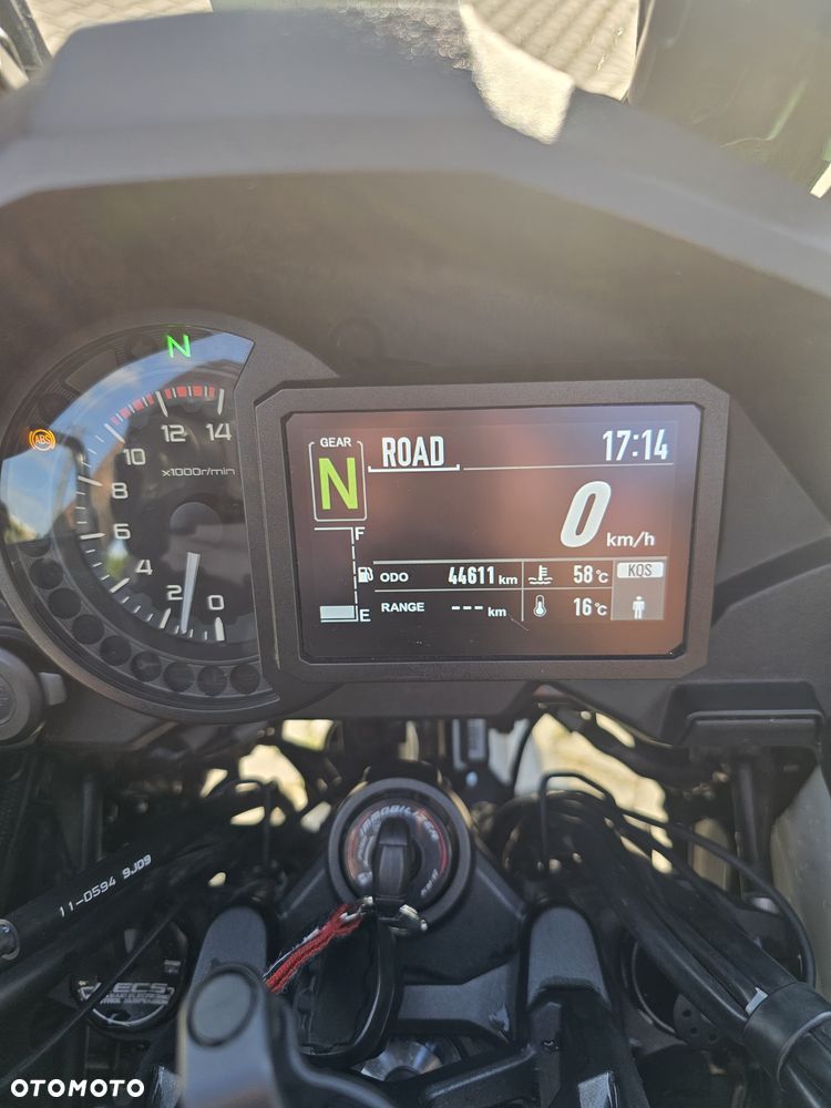 Kawasaki Versys 1000 - 9