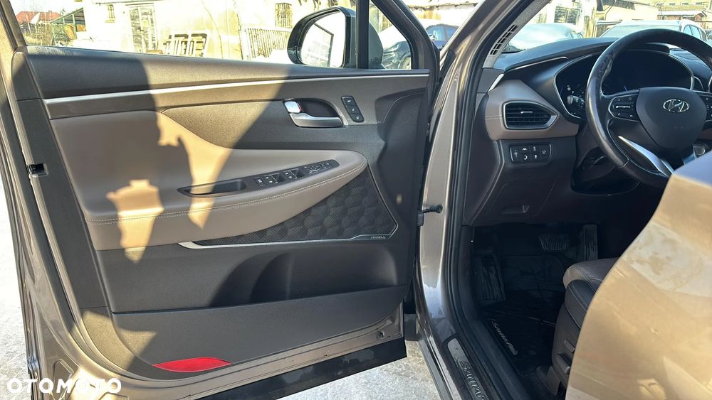 Hyundai Santa Fe 2.0 CRDi Platinum 4WD - 17