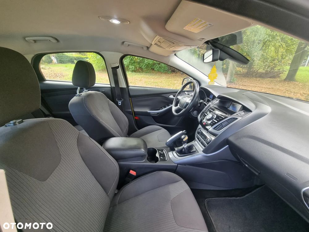 Ford Focus 1.6 EcoBoost Titanium - 6