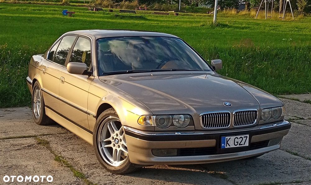 BMW Seria 7 740i - 18