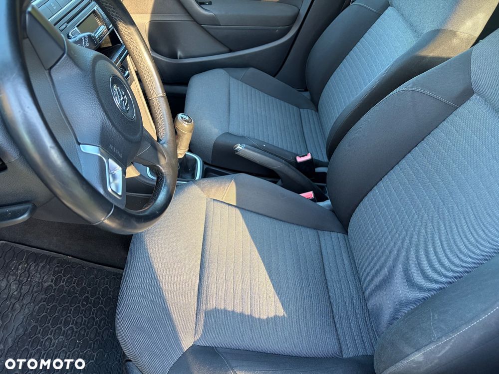 Volkswagen Polo - 13